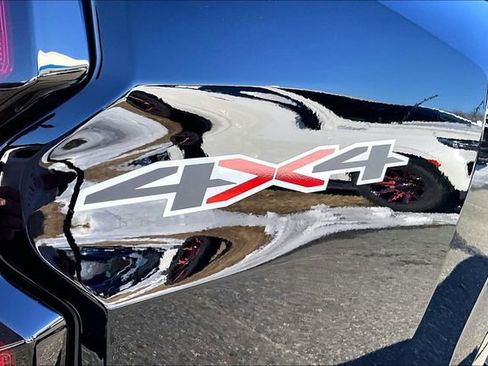 New 2026 Chevrolet Colorado LT image 9