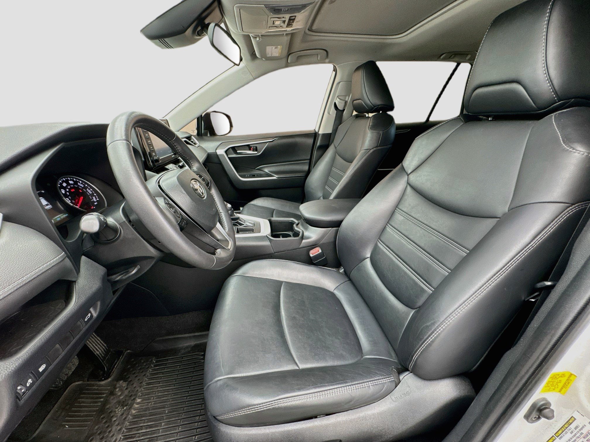 Used 2022 Toyota RAV4 XLE Premium FWD image 13