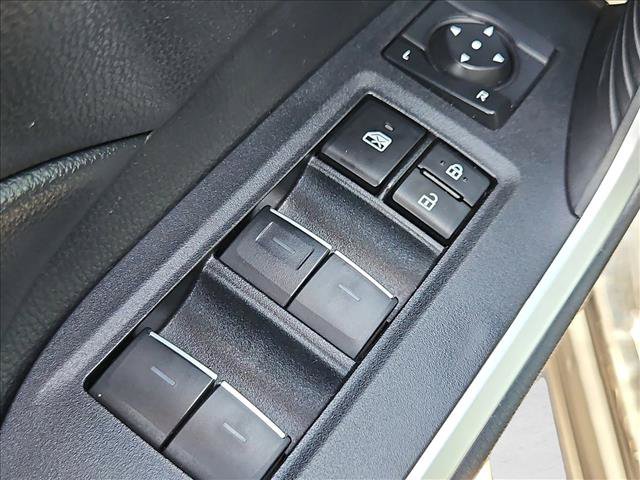 Used 2024 Toyota RAV4 XLE FWD image 11