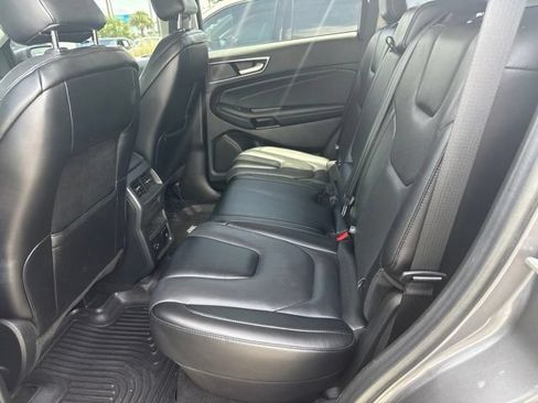 Used 2022 Ford Edge Titanium w/ Equipment Group 301A AWD/4WD image 5