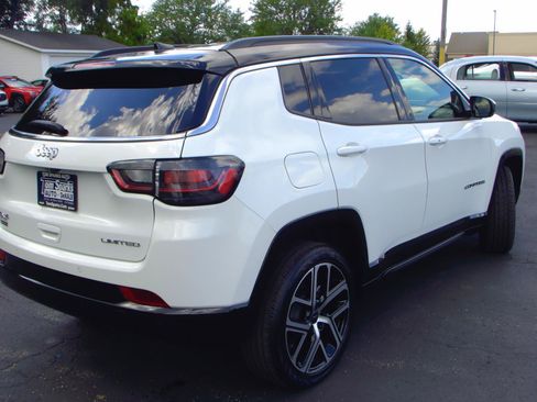 Used 2025 Jeep Compass Limited w/ Elite Group AWD/4WD image 2