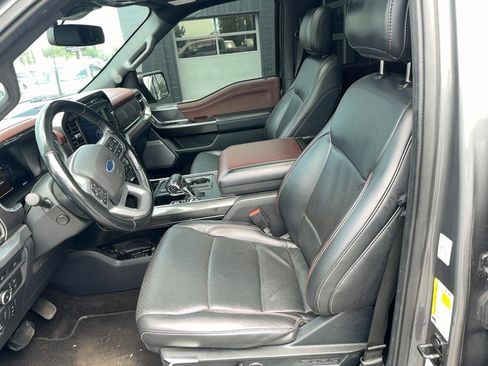 Used 2021 Ford F150 Lariat w/ Equipment Group 502A High AWD/4WD image 9