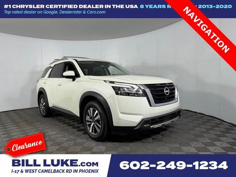 Used 2024 Nissan Pathfinder SL image 1