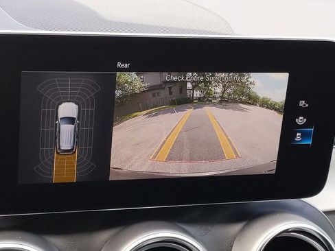 Used 2021 Mercedes-Benz GLC 300 image 18