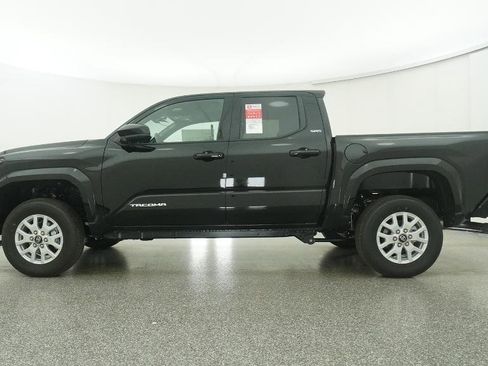 New 2026 Toyota Tacoma SR5 image 17