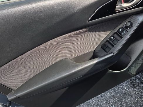 Used 2016 MAZDA MAZDA3 i Touring FWD image 10