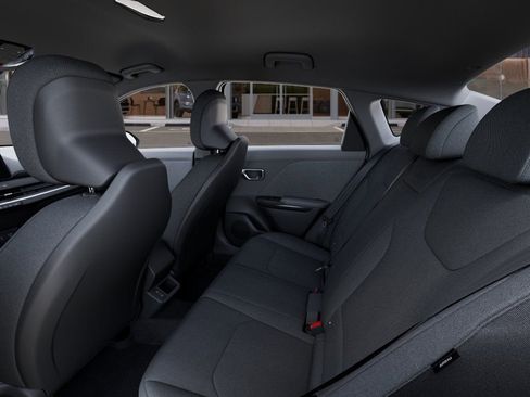 New 2026 Kia K4 LXS image 18