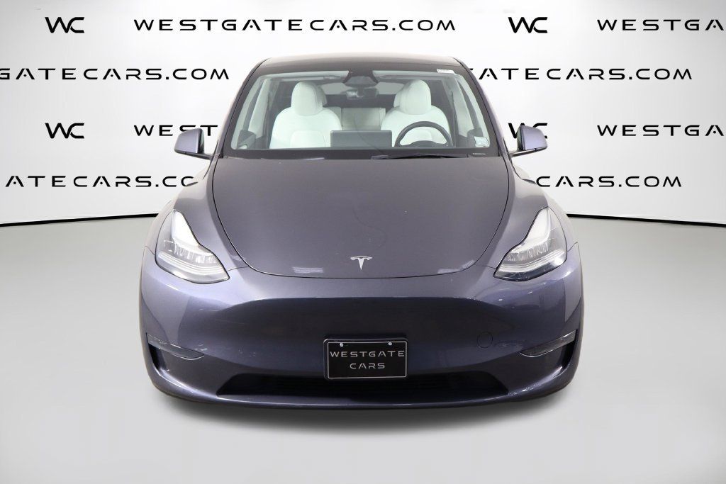 Used 2023 Tesla Model Y Long Range AWD/4WD image 2