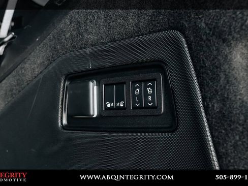 Used 2024 Cadillac Escalade Sport Platinum AWD/4WD image 54