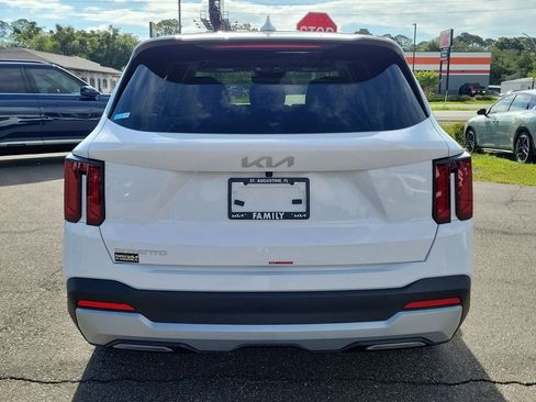 New 2026 Kia Sorento LX FWD image 5