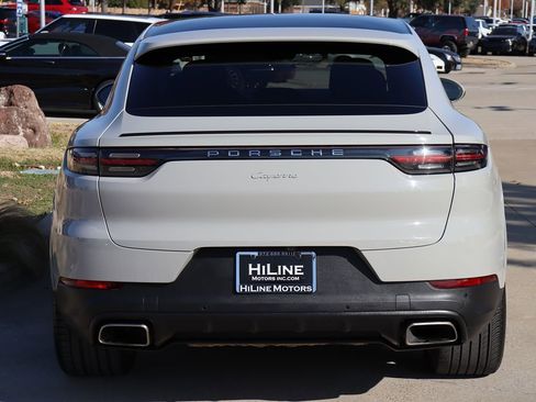 Used 2021 Porsche Cayenne Coupe image 8