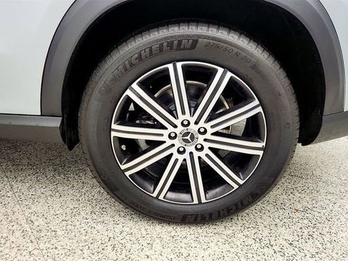 Used 2025 Mercedes-Benz GLE 350 4MATIC w/ Winter Package image 9