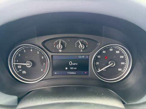 Used 2020 Buick Enclave Essence image 28