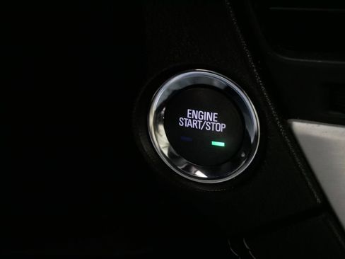 Used 2017 GMC Yukon SLT w/ Premium Edition image 28