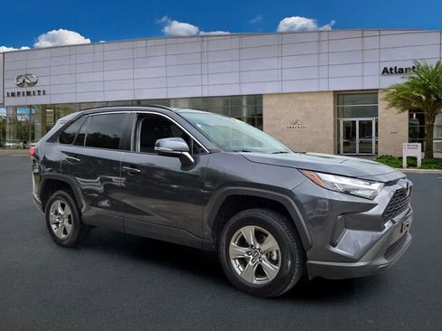 Used 2024 Toyota RAV4 XLE FWD image 2