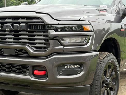 Used 2025 RAM 2500 Big Horn AWD/4WD image 11