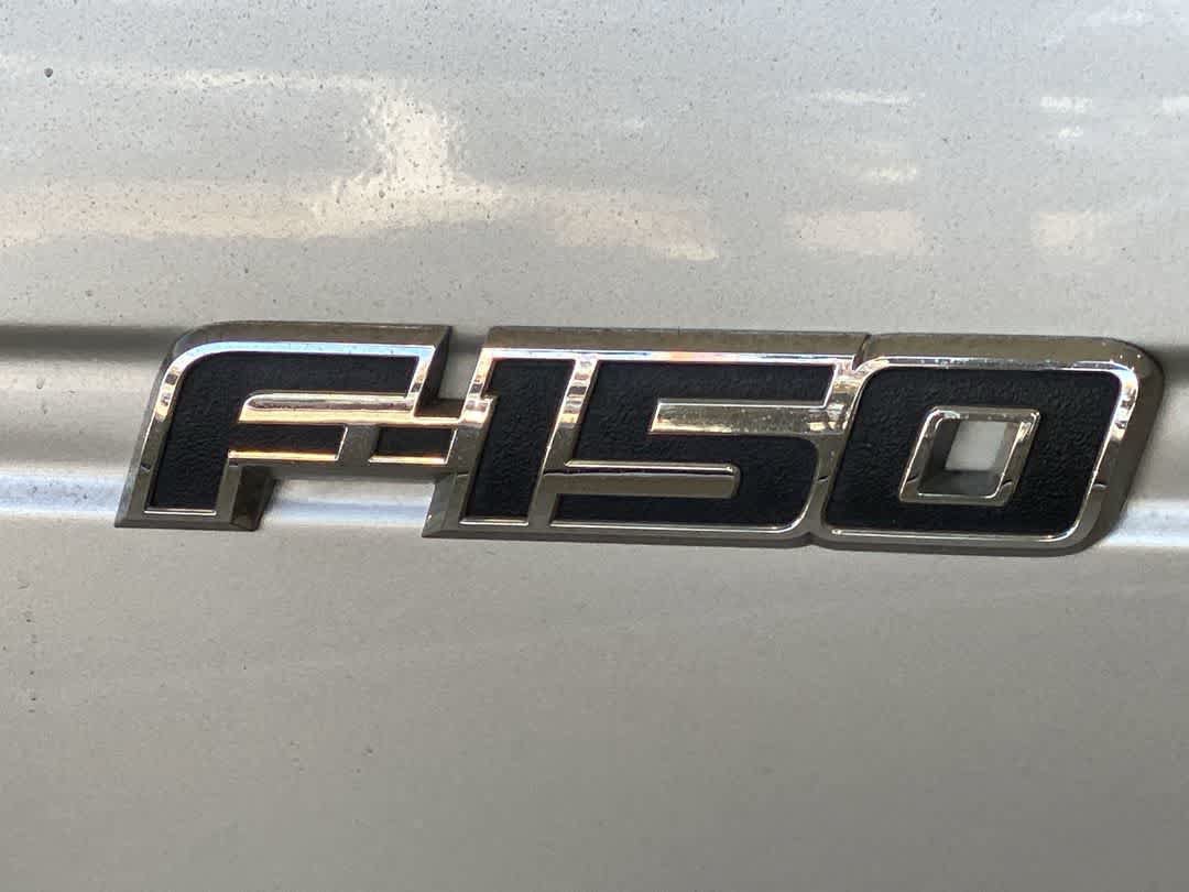 Used 2014 Ford F150 FX4 w/ Equipment Group 402A Luxury AWD/4WD image 11