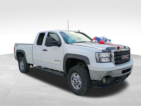Used 2011 GMC Sierra 2500 SLE AWD/4WD image 3