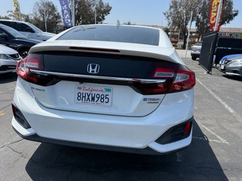 Used 2018 Honda Clarity Touring image 8