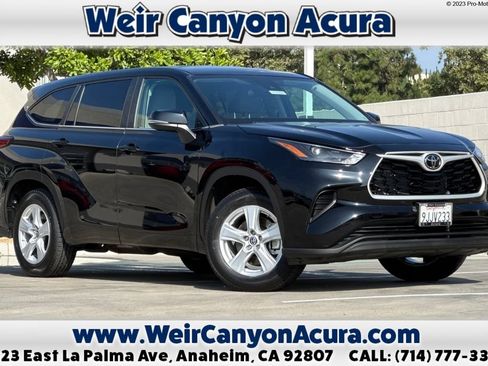 Used 2023 Toyota Highlander L FWD image 1