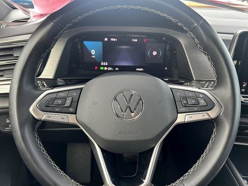 Used 2024 Volkswagen Atlas Cross Sport SE image 21