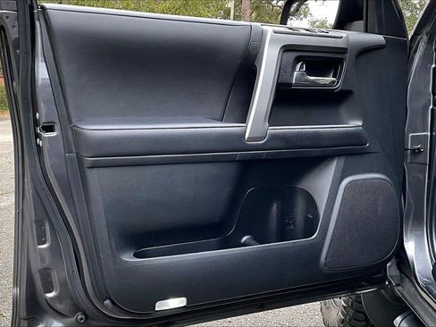 Used 2023 Toyota 4Runner SR5 Premium w/ Moonroof Package image 17