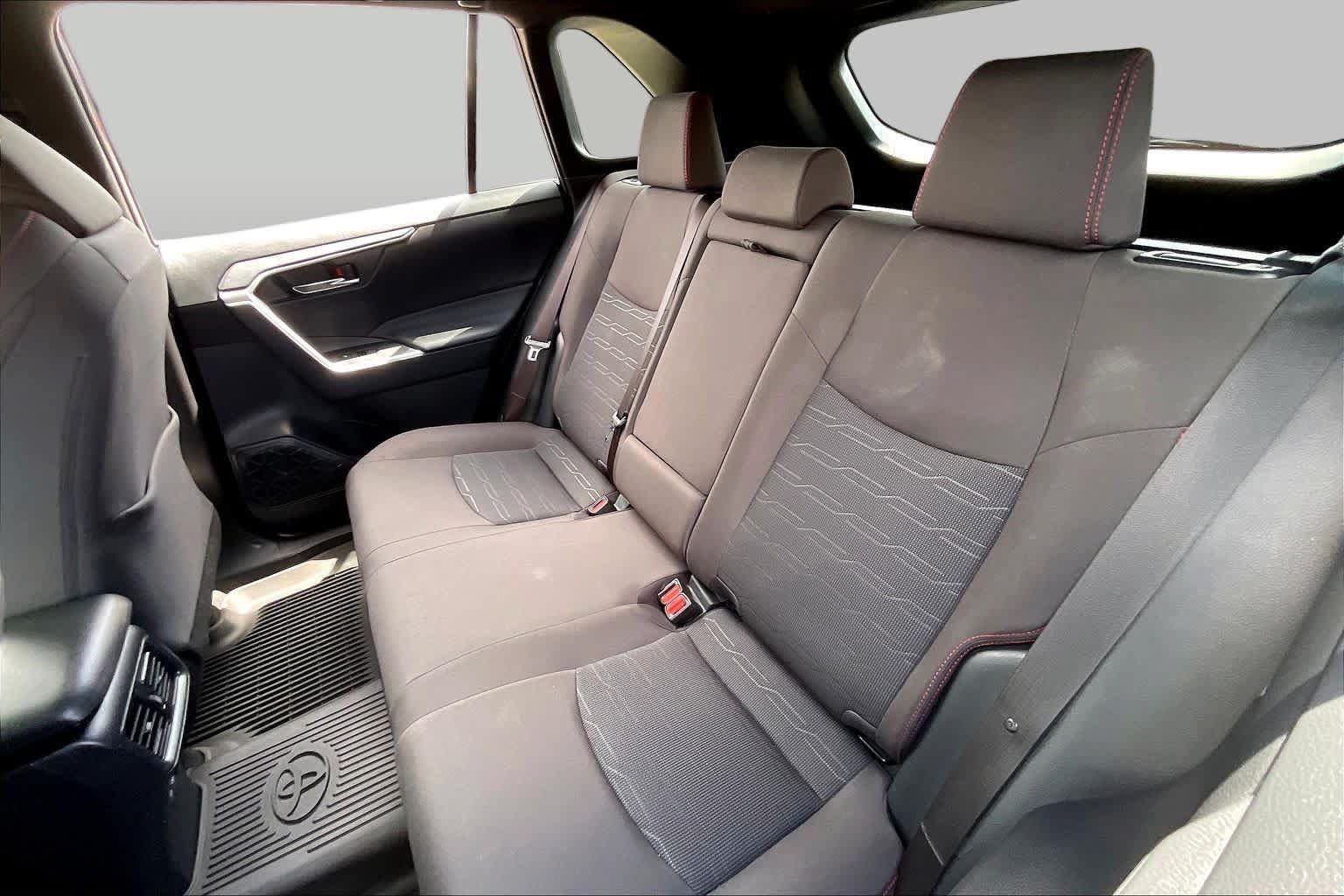 Used 2024 Toyota RAV4 SE w/ Weather & Moonroof Package AWD/4WD image 21