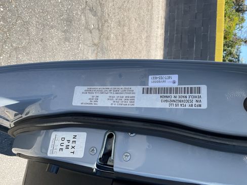 Used 2022 Dodge Charger SXT w/ Leather Interior Group RWD image 26