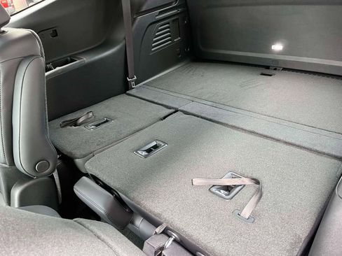 New 2026 GMC Acadia Elevation w/ Elevation Premium Package image 17