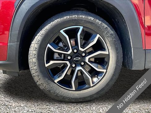 Used 2021 Chevrolet TrailBlazer RS w/ Technology Package FWD image 8