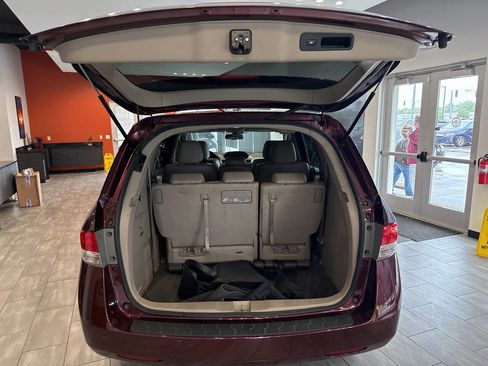 Used 2016 Honda Odyssey Touring Elite image 30