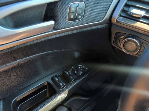 Used 2019 Ford Fusion SEL FWD image 26
