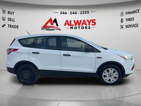 Used 2013 Ford Escape S FWD image 4