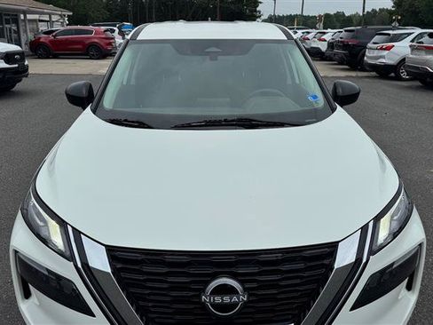 Used 2023 Nissan Rogue S AWD/4WD image 19