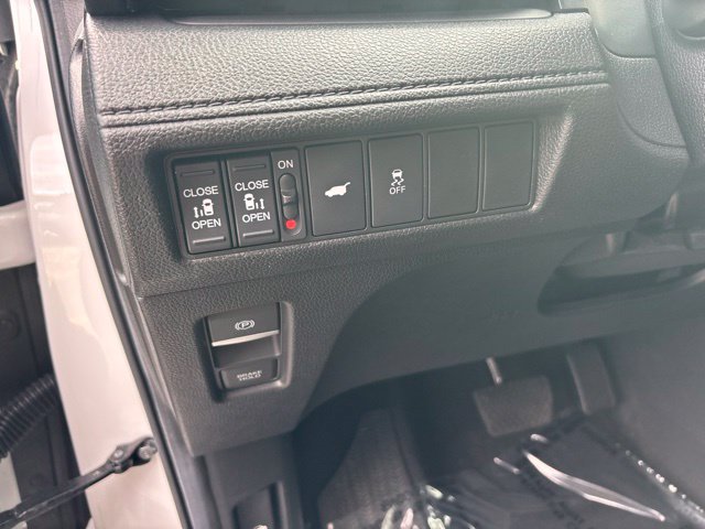 Used 2025 Honda Odyssey EX-L image 6
