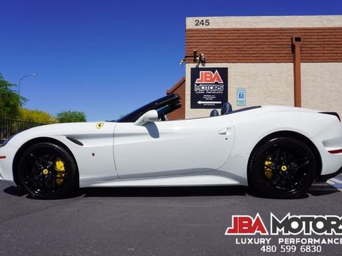 Used 2015 Ferrari California T image 66