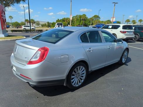 Used 2013 Lincoln MKS FWD image 6