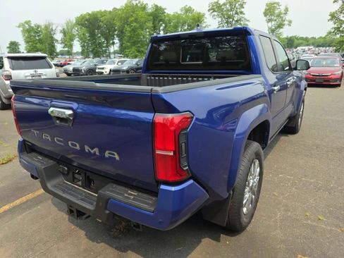 Used 2025 Toyota Tacoma Limited AWD/4WD image 6
