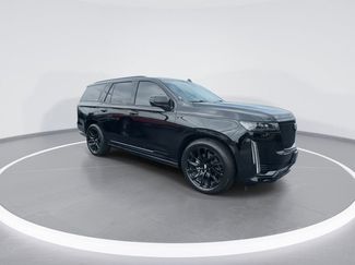 Used 2024 Cadillac Escalade Sport Platinum w/ LPO, ONYX Package AWD/4WD video 2