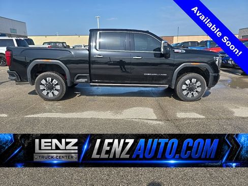 Used 2025 GMC Sierra 2500 Denali w/ Denali Reserve Package AWD/4WD image 1