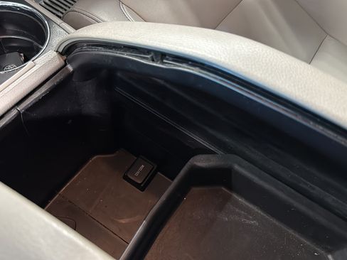 Used 2019 Toyota Highlander XLE AWD/4WD image 31