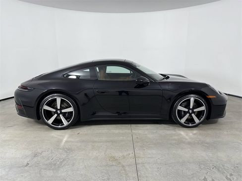 New 2026 Porsche 911 Carrera image 8