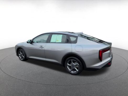 Used 2025 Kia K4 LXS image 10