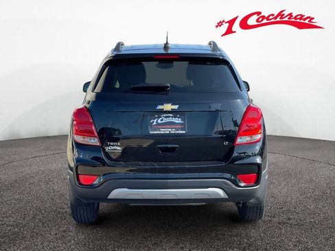 Used 2019 Chevrolet Trax LT w/ LT Convenience Package FWD image 16