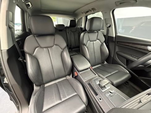Used 2020 Audi Q5 e Prestige w/ Prestige Package AWD/4WD image 70
