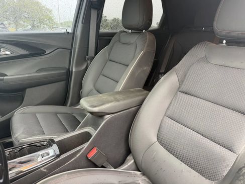 Used 2022 Chevrolet TrailBlazer RS FWD image 8