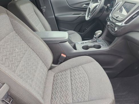 Used 2024 Chevrolet Equinox LT image 18
