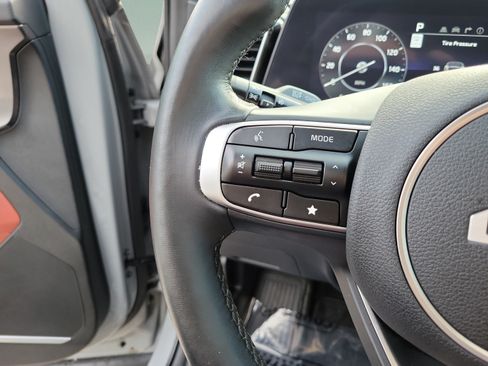 Used 2025 Kia Sportage SX FWD image 25