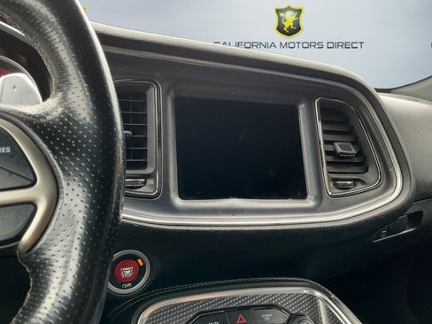 Used 2018 Dodge Challenger SRT Hellcat image 14