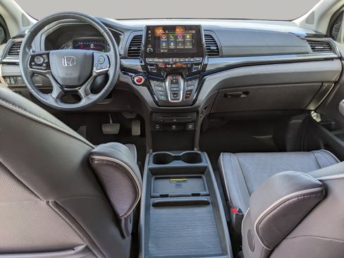 Used 2023 Honda Odyssey Elite image 13